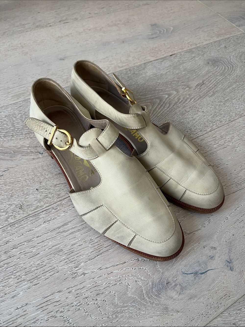 Ferragamo Vintage Beige Nubuck Leather T Strap Closed Toe Sandals 7.5